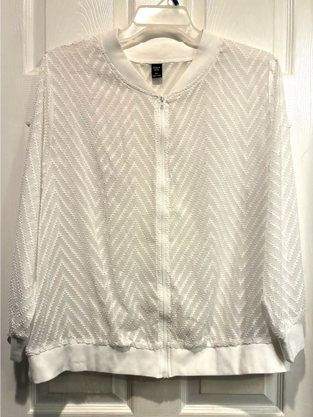 SHEIN White Chevron Texture Bomber Jacket